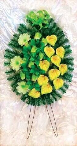 Похоронні вінки з жовтими і зеленими квітами, замовити в Києві